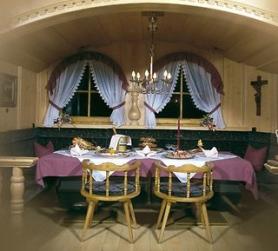 Rakouský hotel Rose s restaurací