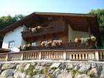 Rakouské místo Zell am Ziller s chatou Nina