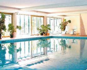 Rakouský hotel Strolz s bazénem