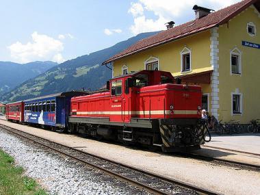 Železniční stanice v Zell am Ziller, Rakousko